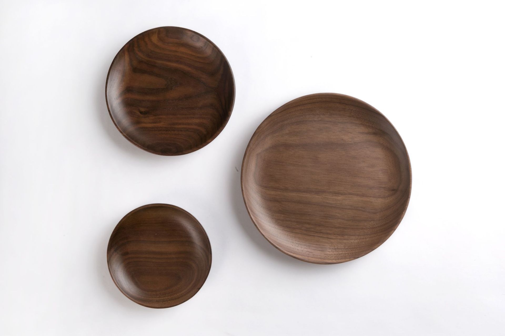 Black Walnut Round Fruit Plate