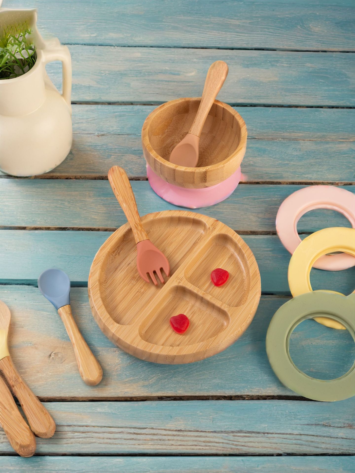 Bamboo Round Compartment Fruit Plate Tray Japanese Plate With Strong Silicone