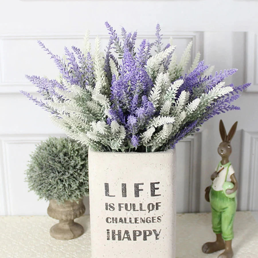 Lavender Plastic Artificial Flowers Purple Bouquet with Green Leaves Fake Flower