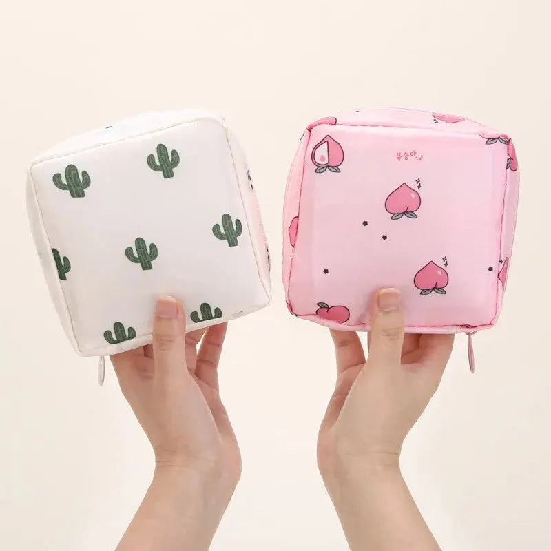 Women Sanitary Napkin Tampon Storage Bag Portable Waterproof Organizer