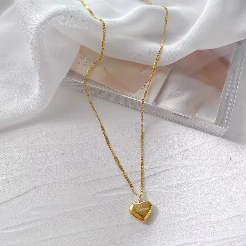 1pcs Gold-color Necklace Ms Simple Fashion Peach Heart Engraved Love Collarbone Chain Holiday Gifts