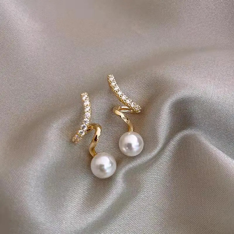 Rhinestones Pearl Drop Earrings for Women Golden Color Geometry Twist Earrings