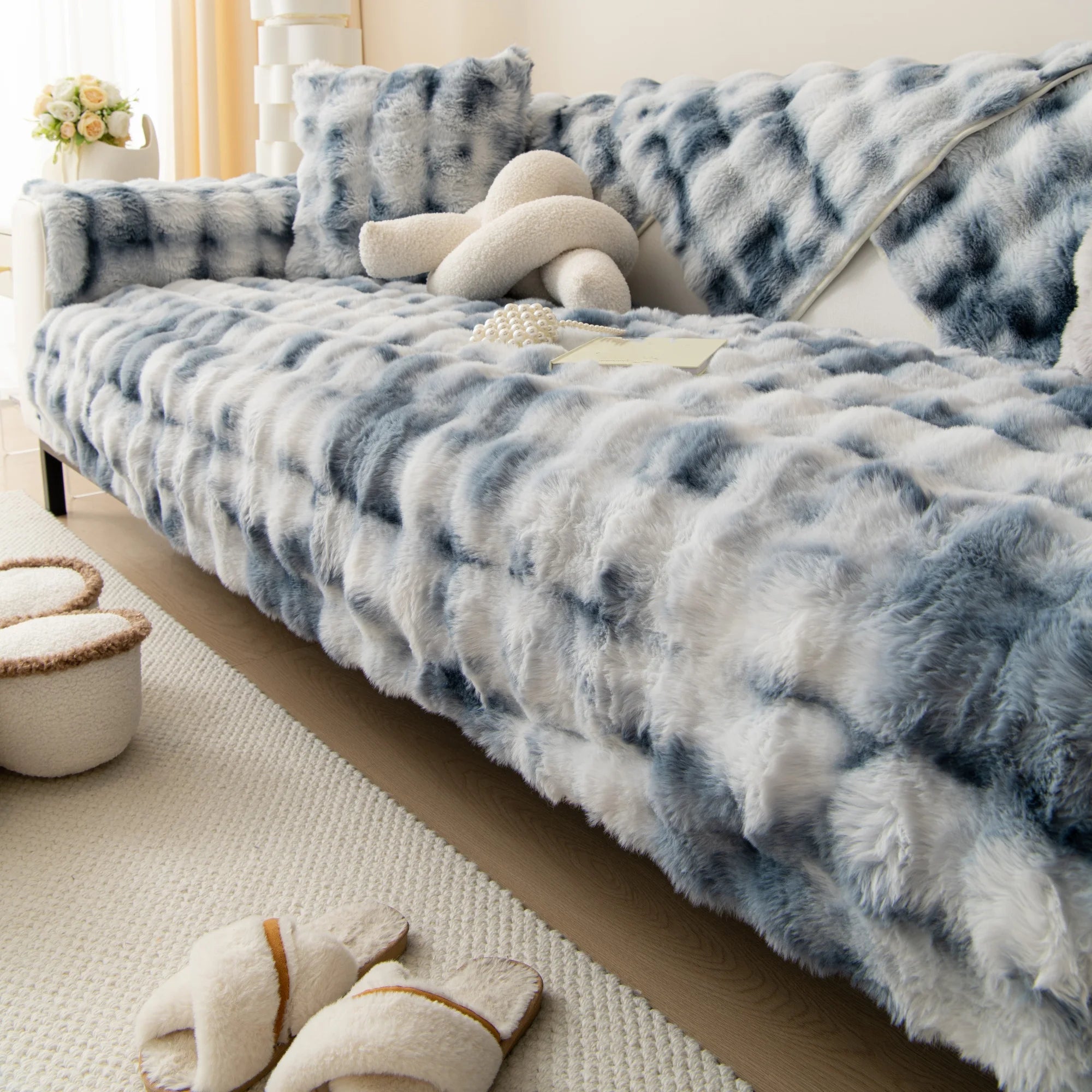 Thicken Imitation Rabbit Fur Plush Sofa Slipcover Non-slip  Soft Sofa Towel