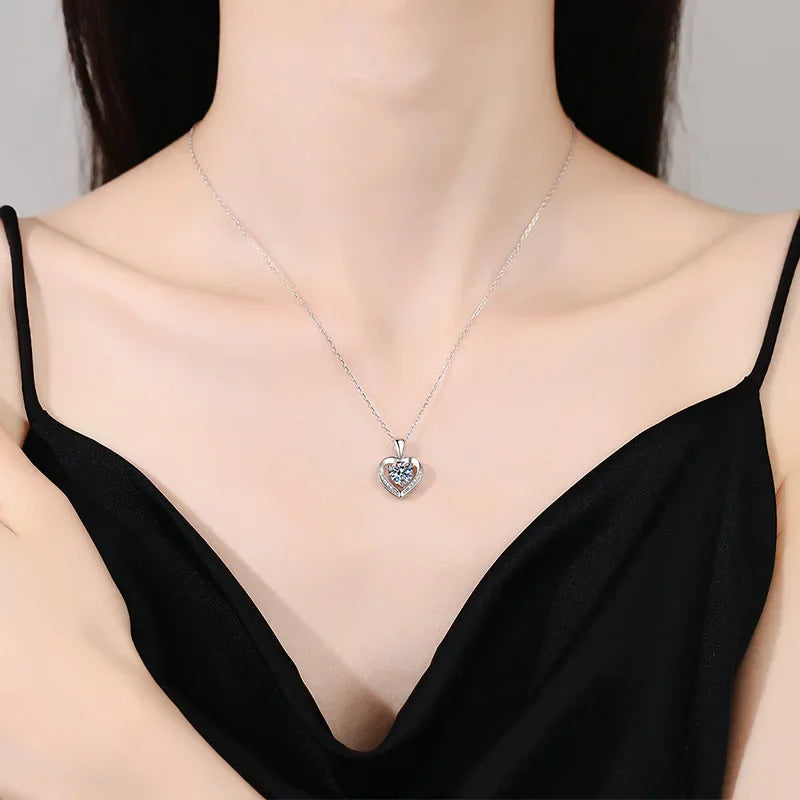 1 Carat Heart Pendant Necklace For Women S925 Silver 18K Gold Plated Chain