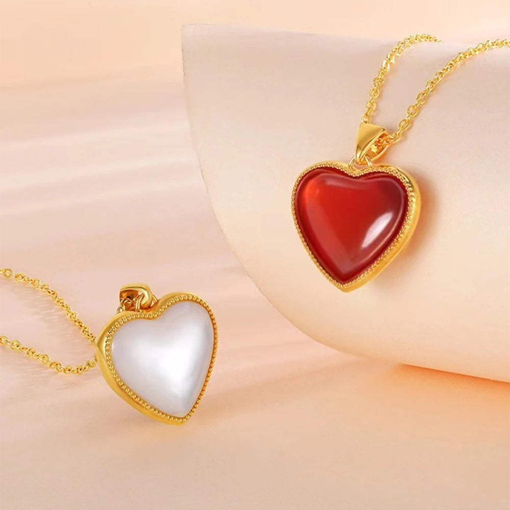 Real 18K Gold Necklace for Women AU750 Natural Red Agate and white fritillaria Heart Shape Pendants Original Gifts Fine Jewelry